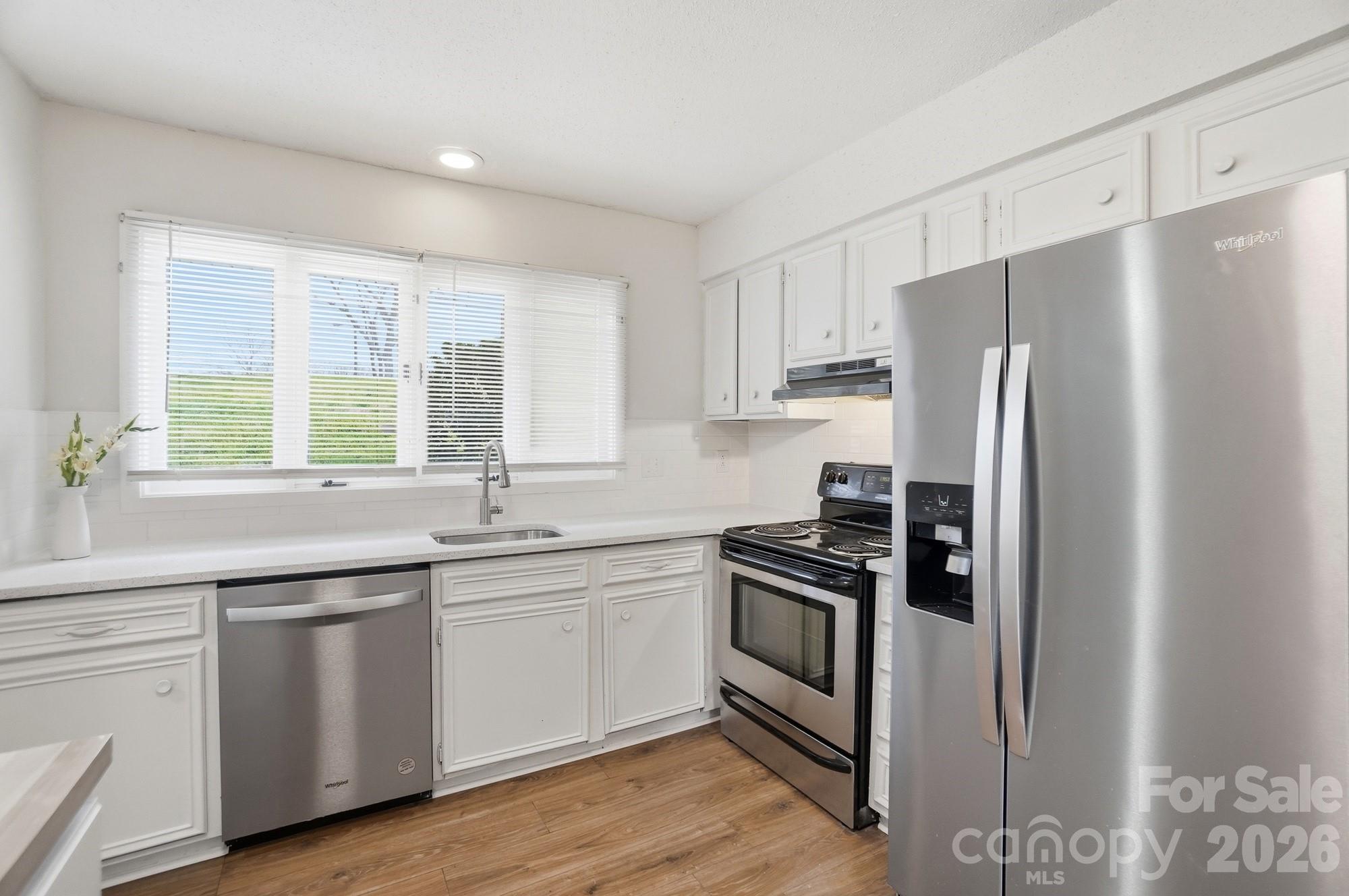 1648 Hollow Drive Charlotte NC 29212