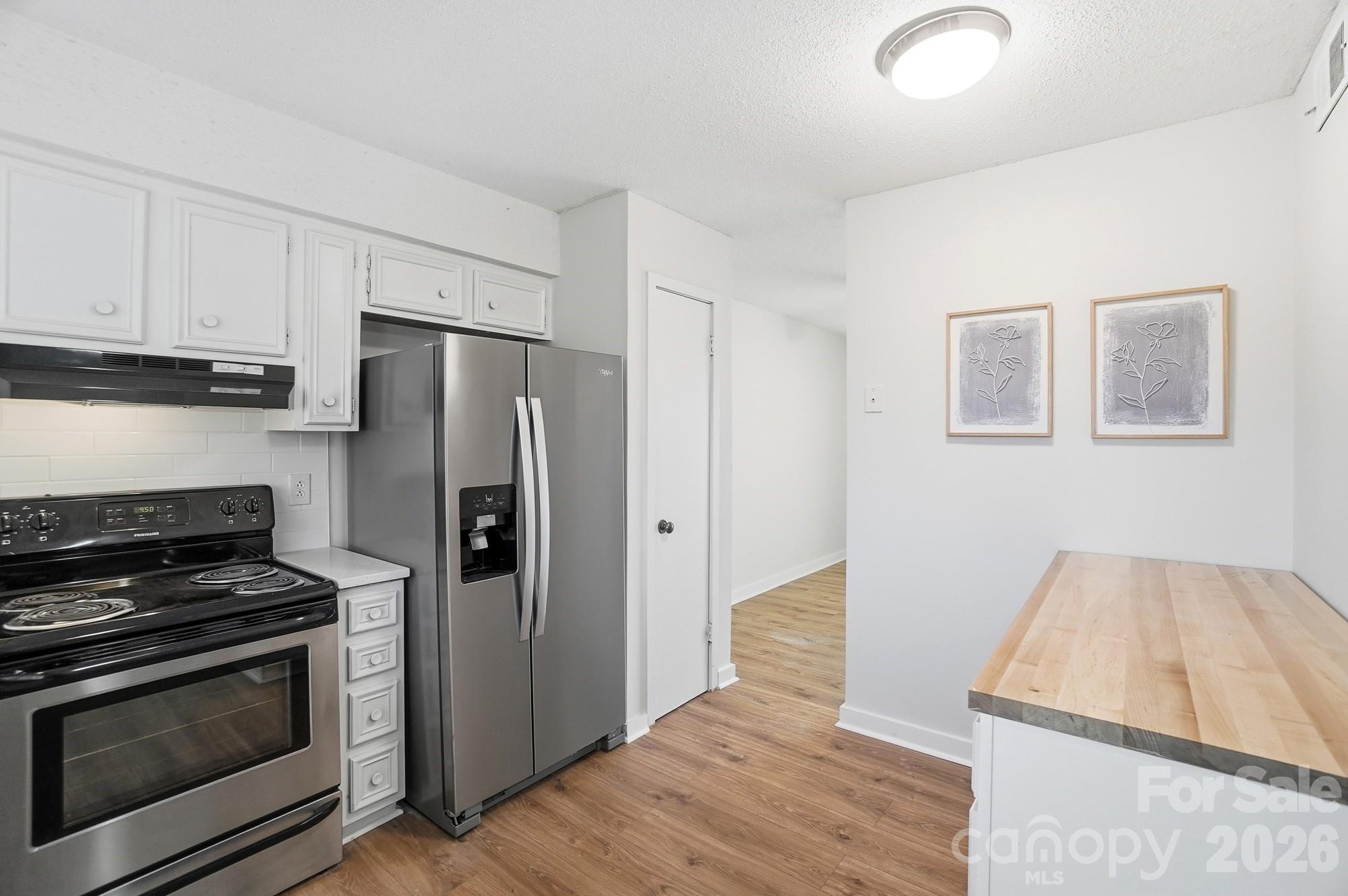 1648 Hollow Drive Charlotte NC 29212