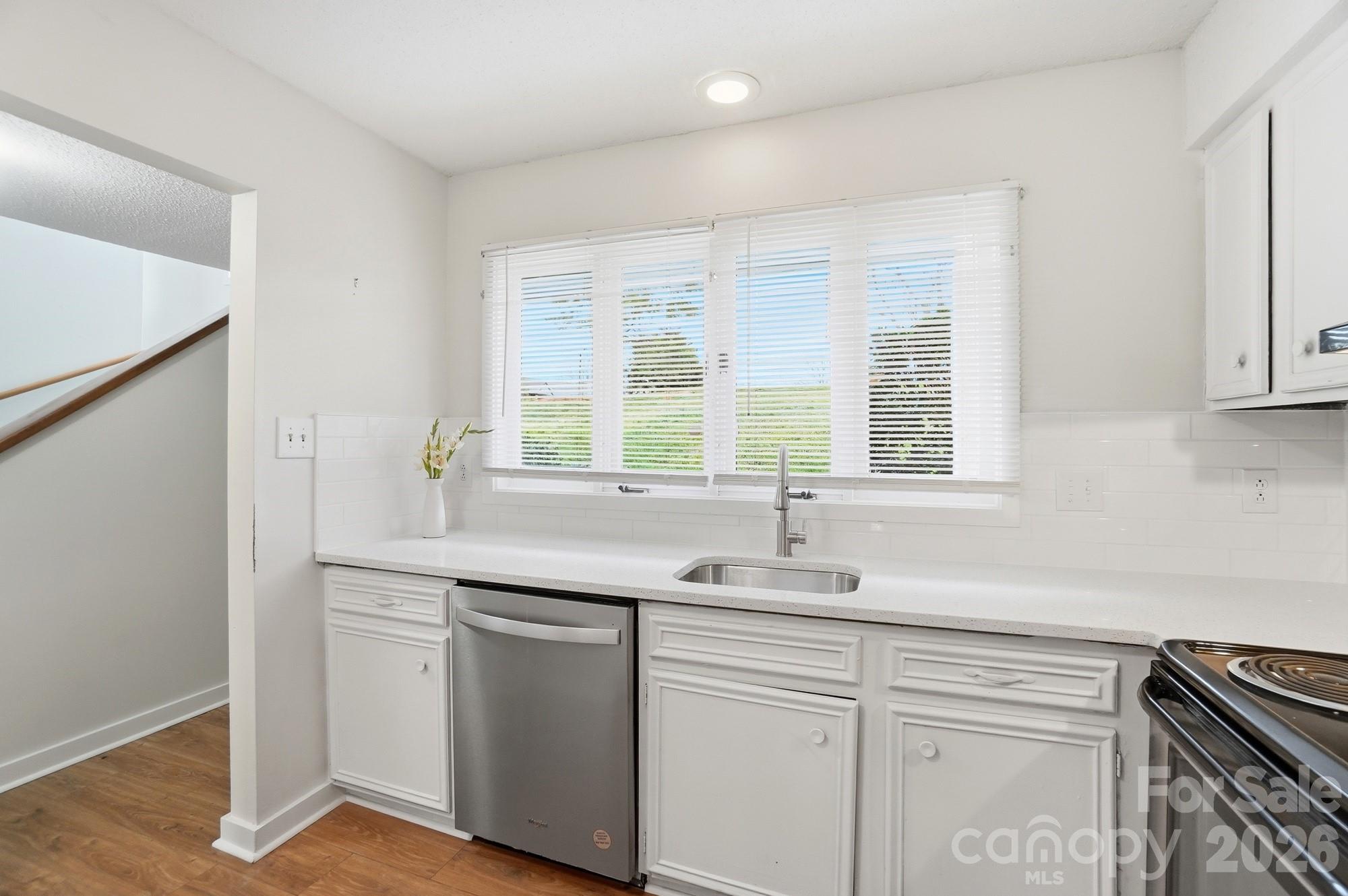 1648 Hollow Drive Charlotte NC 29212