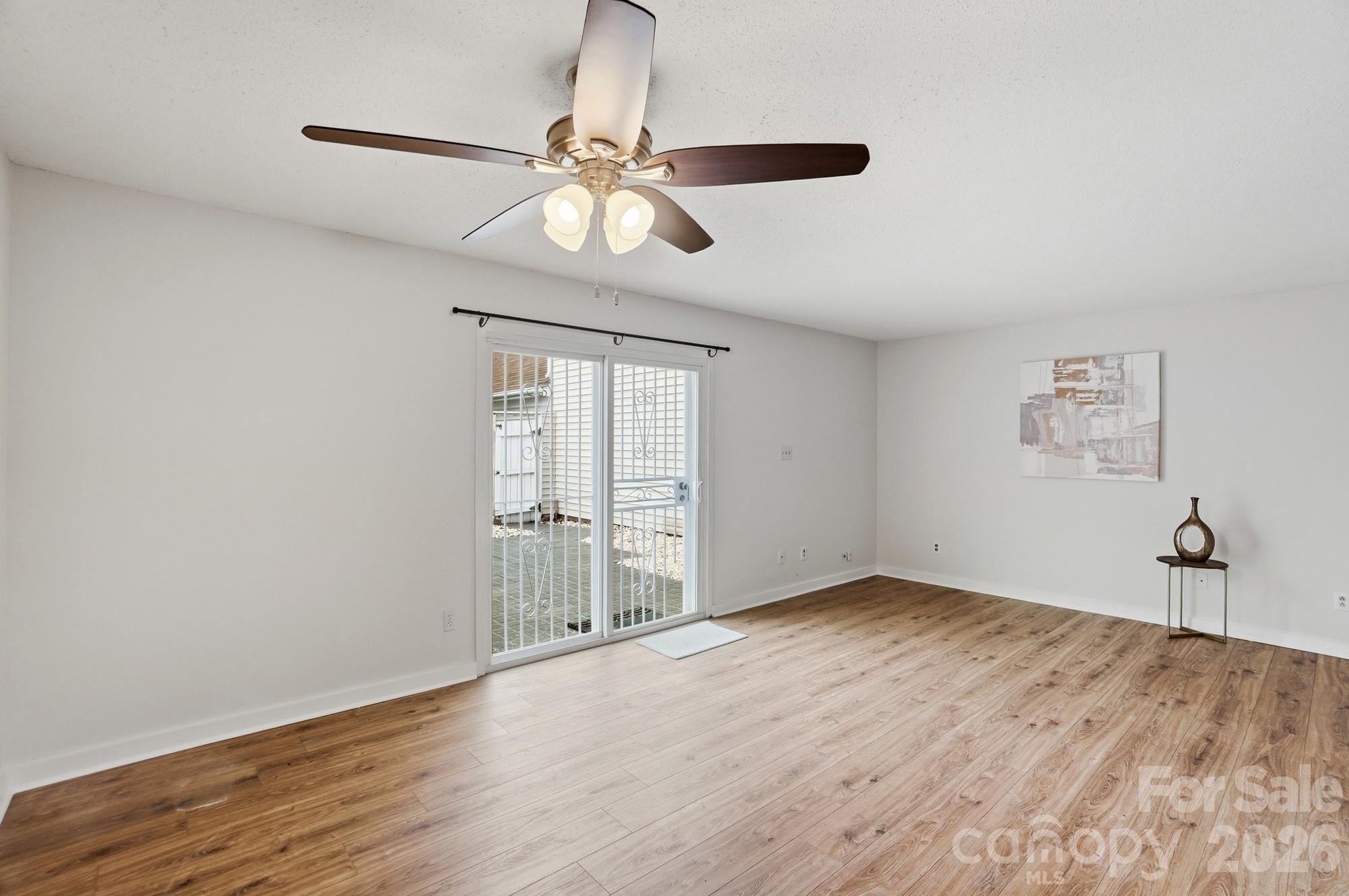 1648 Hollow Drive Charlotte NC 29212