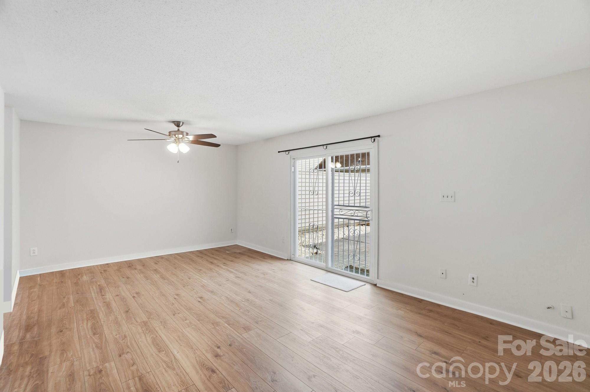 1648 Hollow Drive Charlotte NC 29212