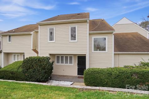 1648 Hollow Drive Charlotte NC 29212