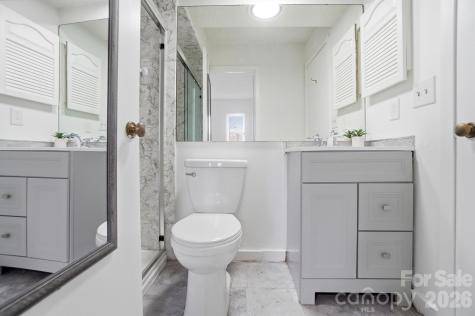 1648 Hollow Drive Charlotte NC 29212
