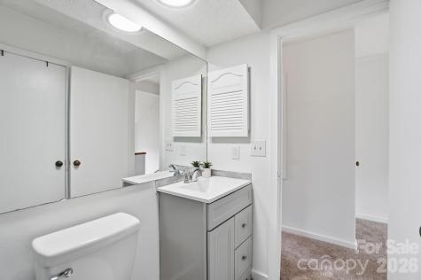 1648 Hollow Drive Charlotte NC 29212
