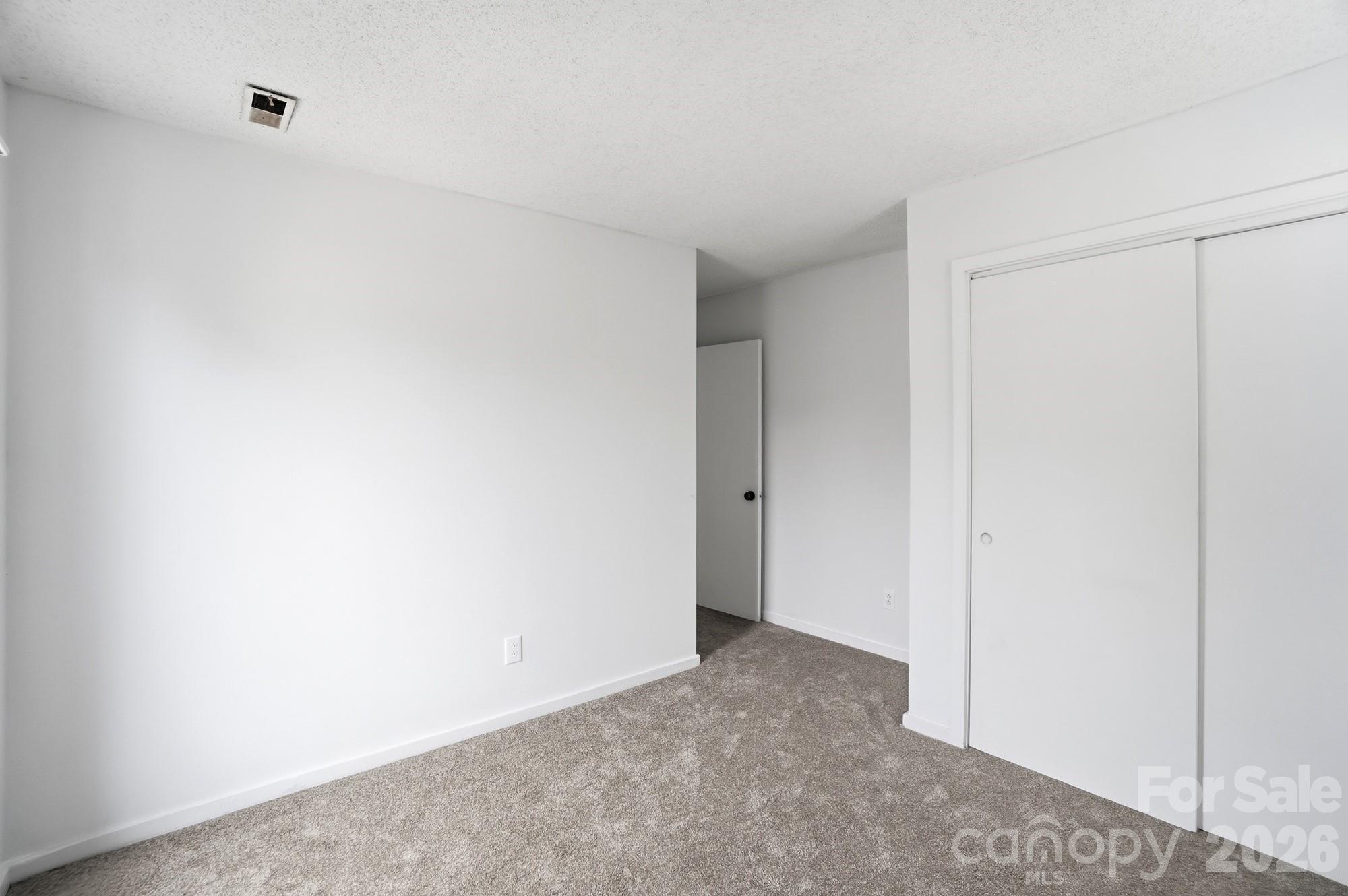 1648 Hollow Drive Charlotte NC 29212