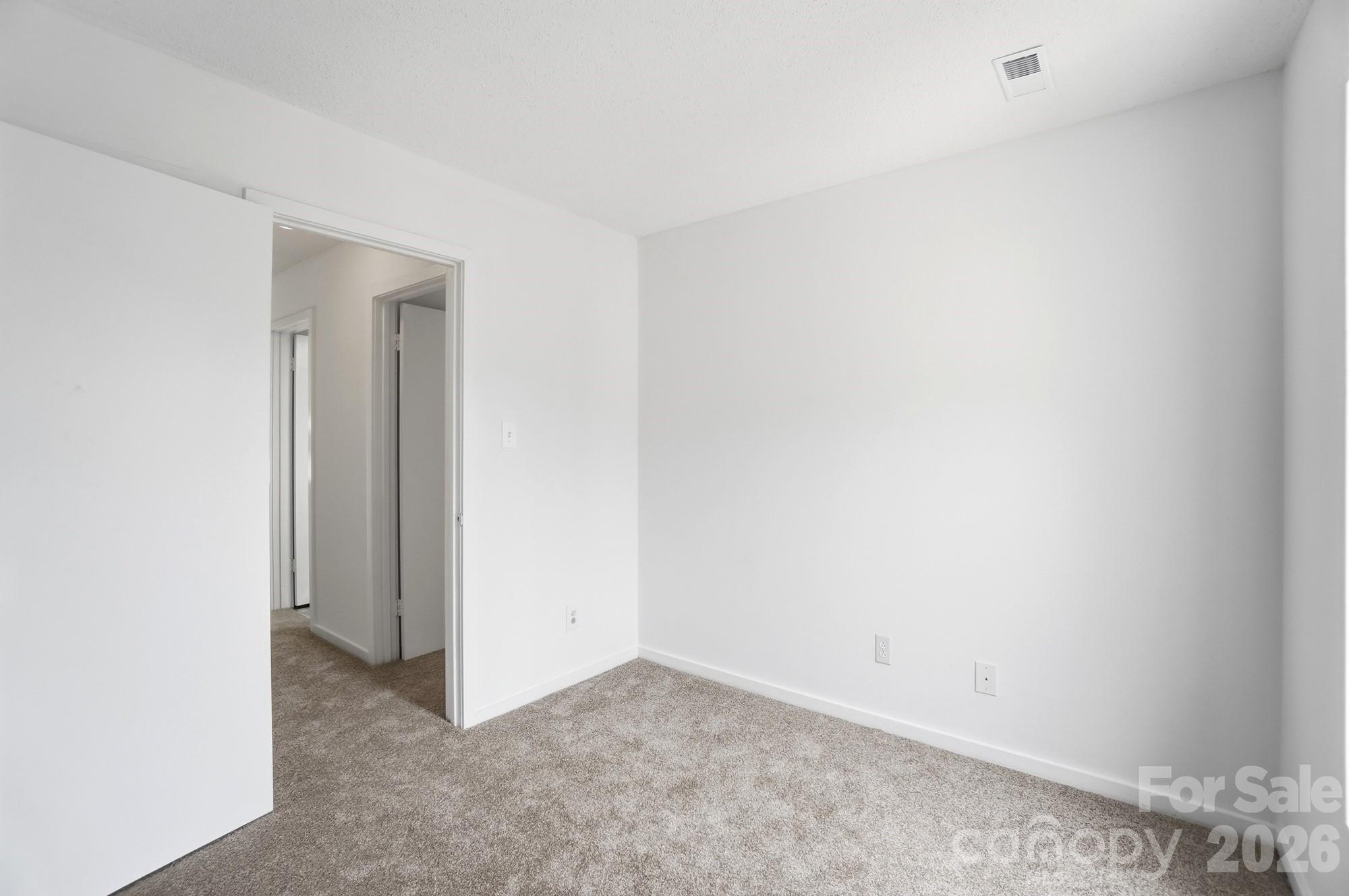 1648 Hollow Drive Charlotte NC 29212