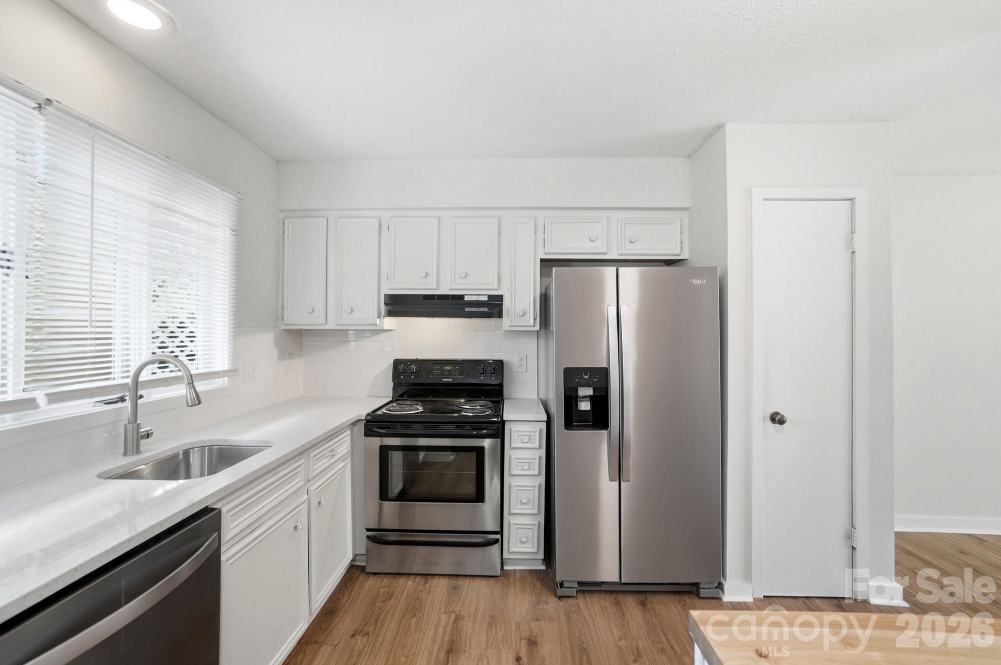 1648 Hollow Drive Charlotte NC 29212