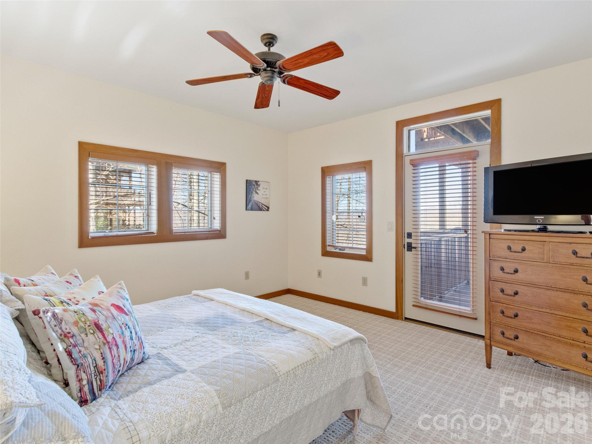 61 Creekside Way Burnsville NC 28714