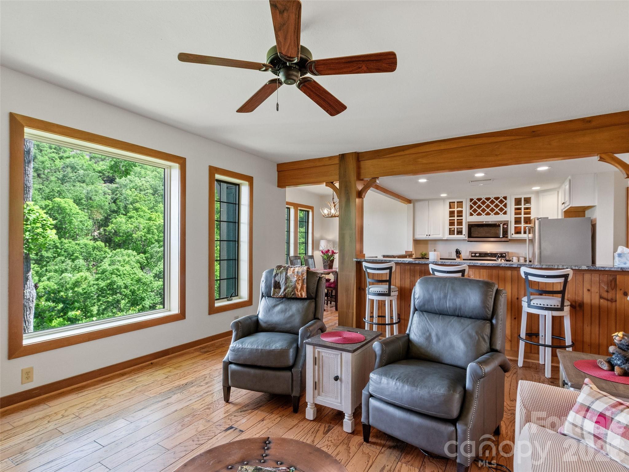 61 Creekside Way Burnsville NC 28714