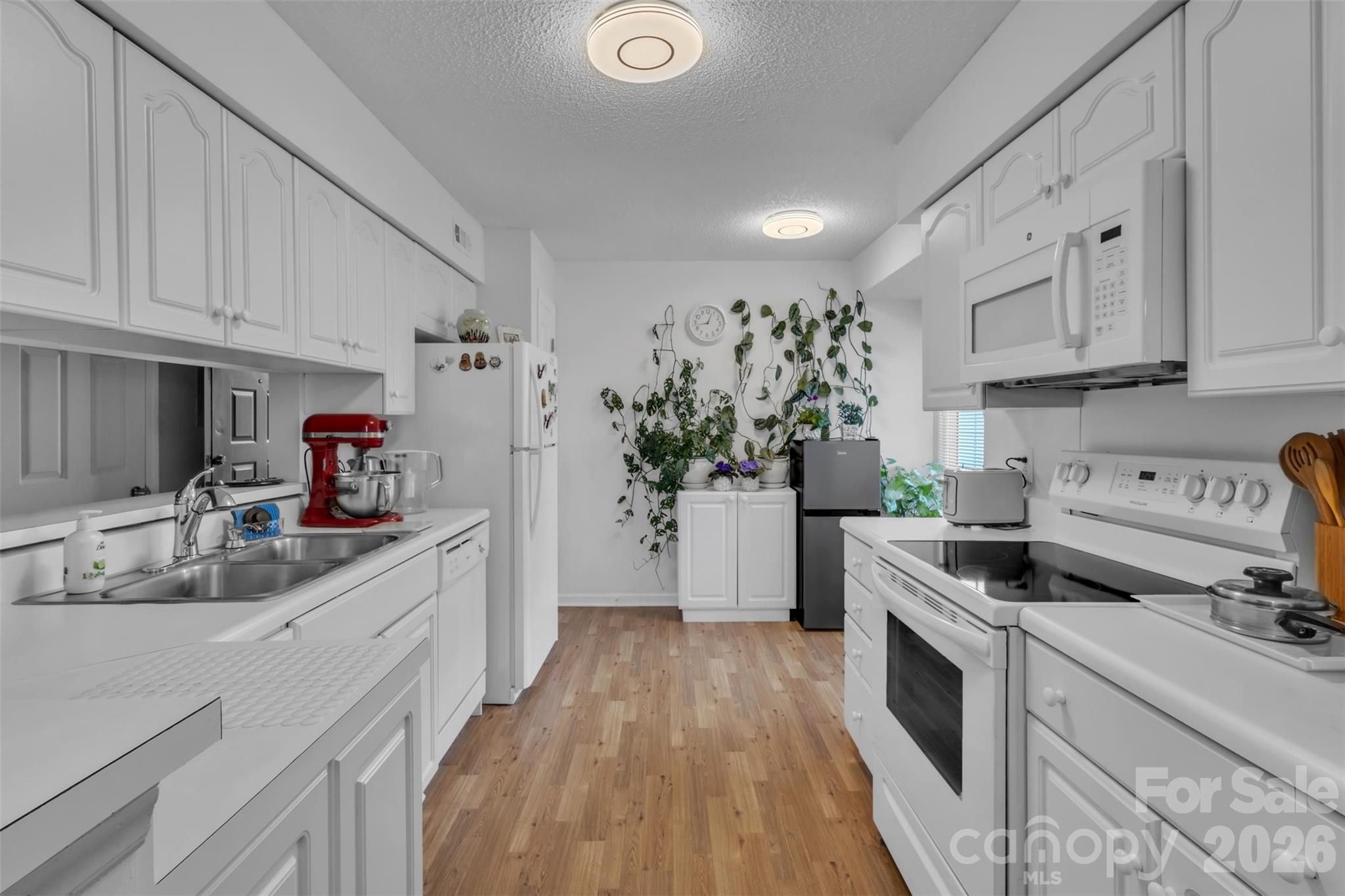 5839 Harris Grove Lane Charlotte NC 28212