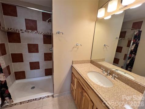 2401 Abbey Circle Asheville NC 28805