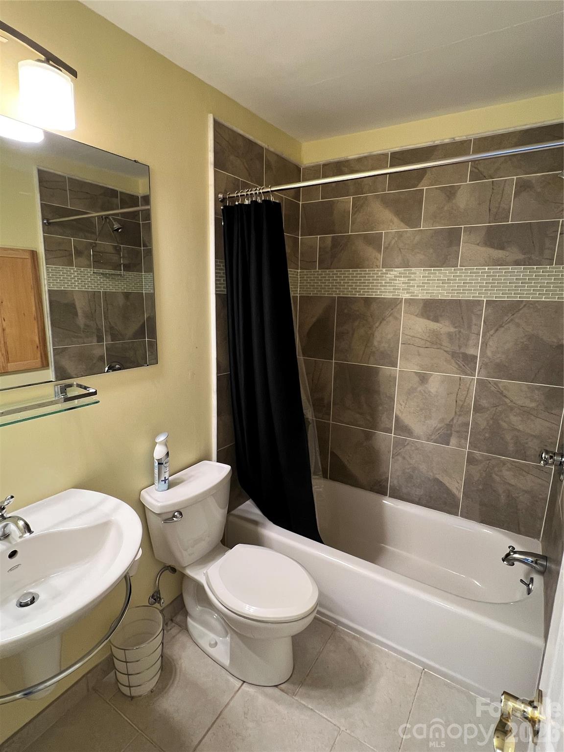 2401 Abbey Circle Asheville NC 28805