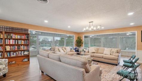 2401 Abbey Circle Asheville NC 28805