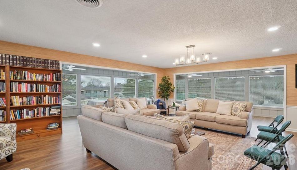 2401 Abbey Circle Asheville NC 28805