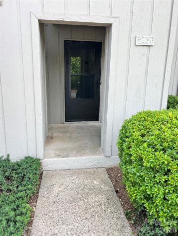 2401 Abbey Circle Asheville NC 28805