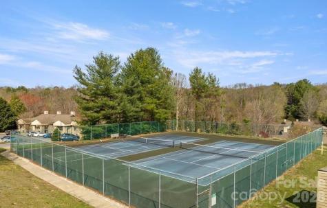 2401 Abbey Circle Asheville NC 28805