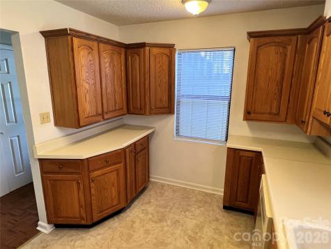 2401 Abbey Circle Asheville NC 28805