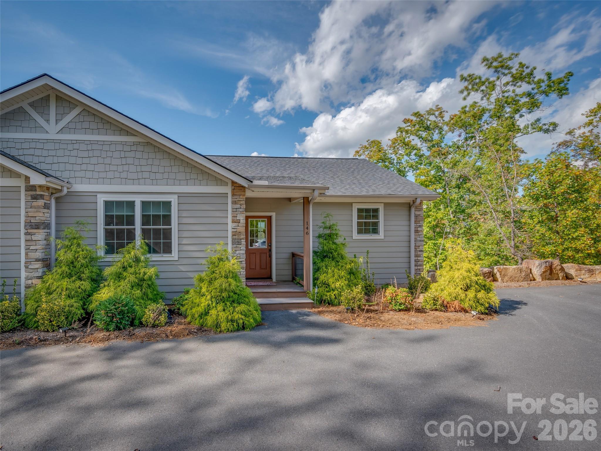 146 Red Hawk Knoll Lake Lure NC 28746