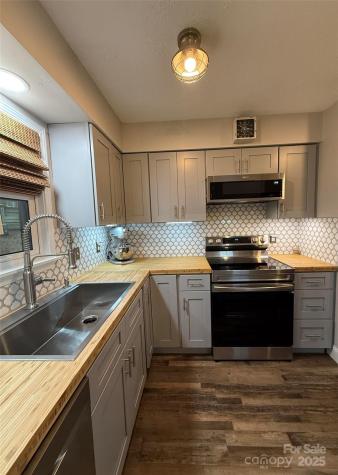 96 Dogwood Knob Lane Sapphire NC 28774