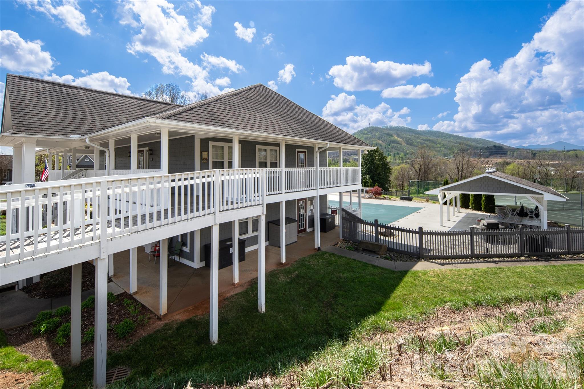 803 Woodlea Court Asheville NC 28806