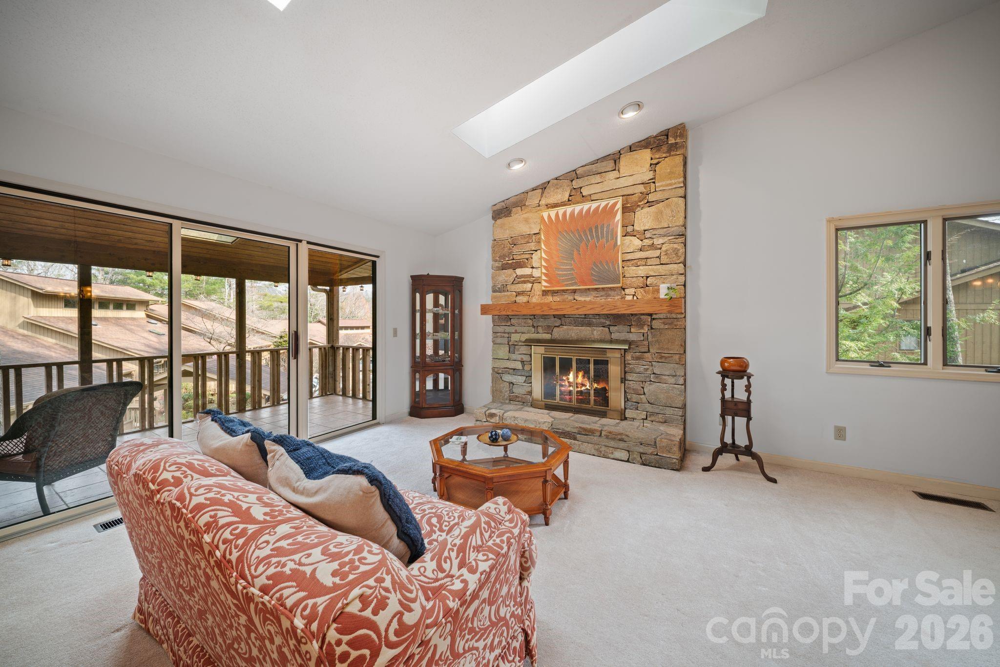 301 N Scarlet Oak Lane Hendersonville NC 28791