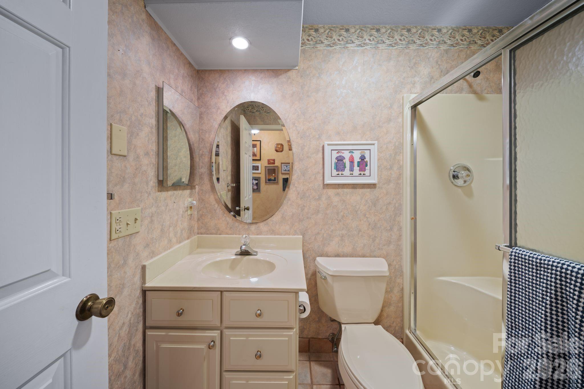 301 N Scarlet Oak Lane Hendersonville NC 28791