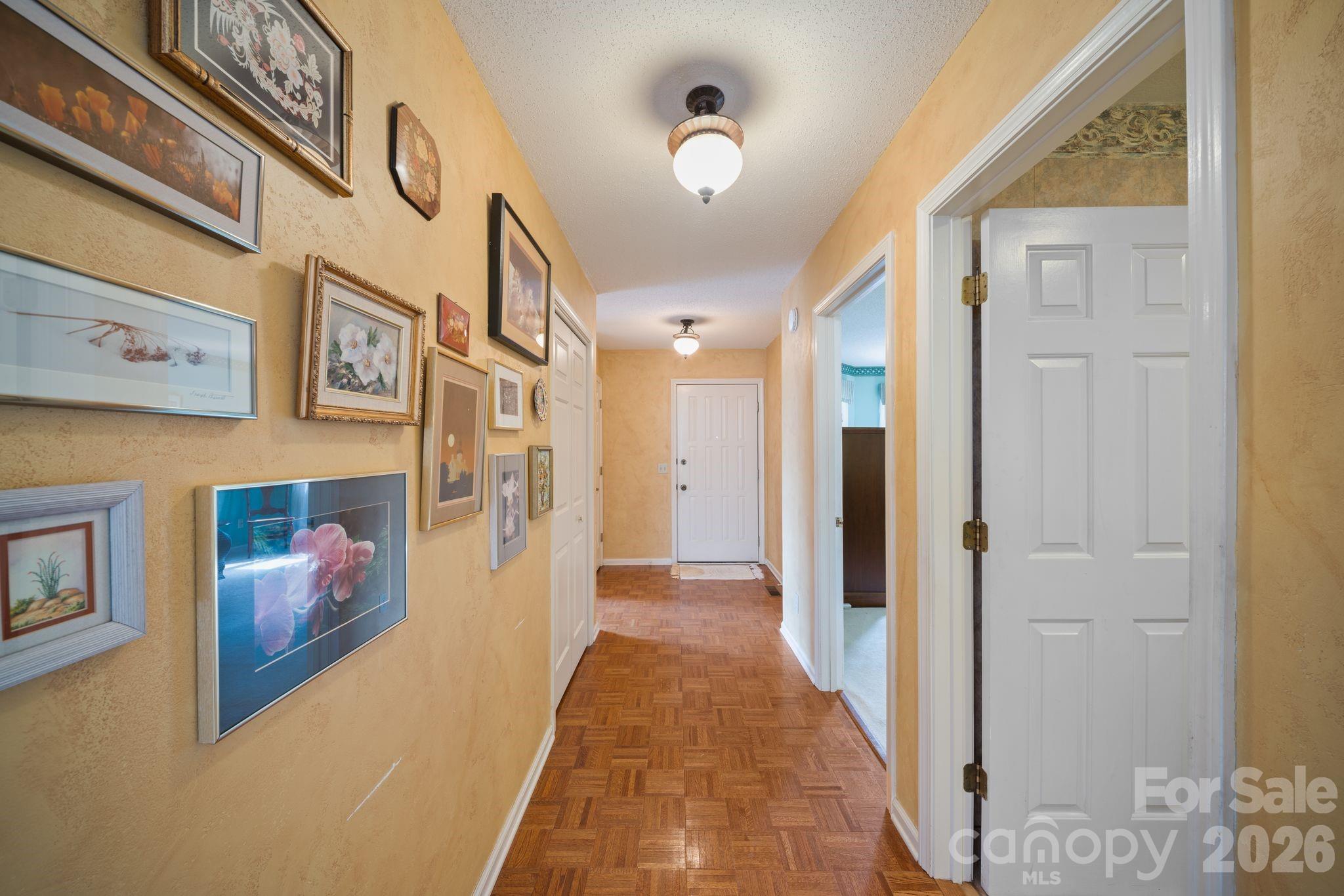 301 N Scarlet Oak Lane Hendersonville NC 28791