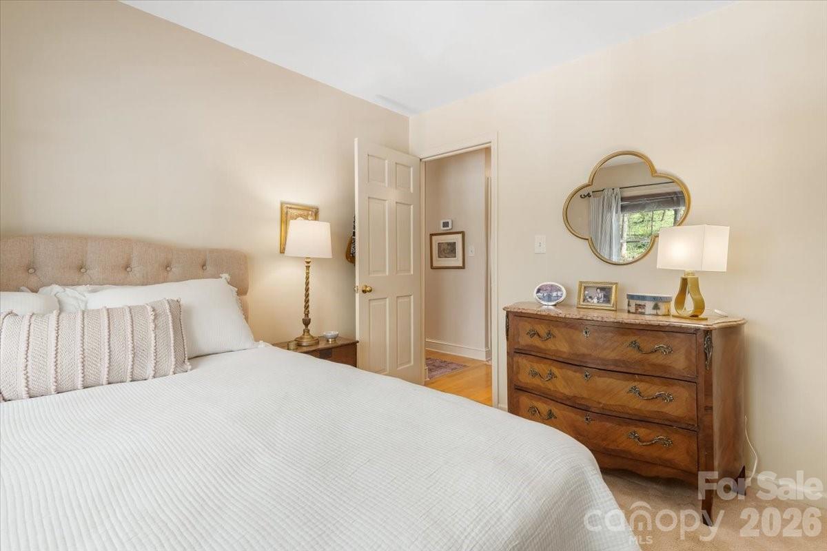 6 Willow Tree Run Asheville NC 28803