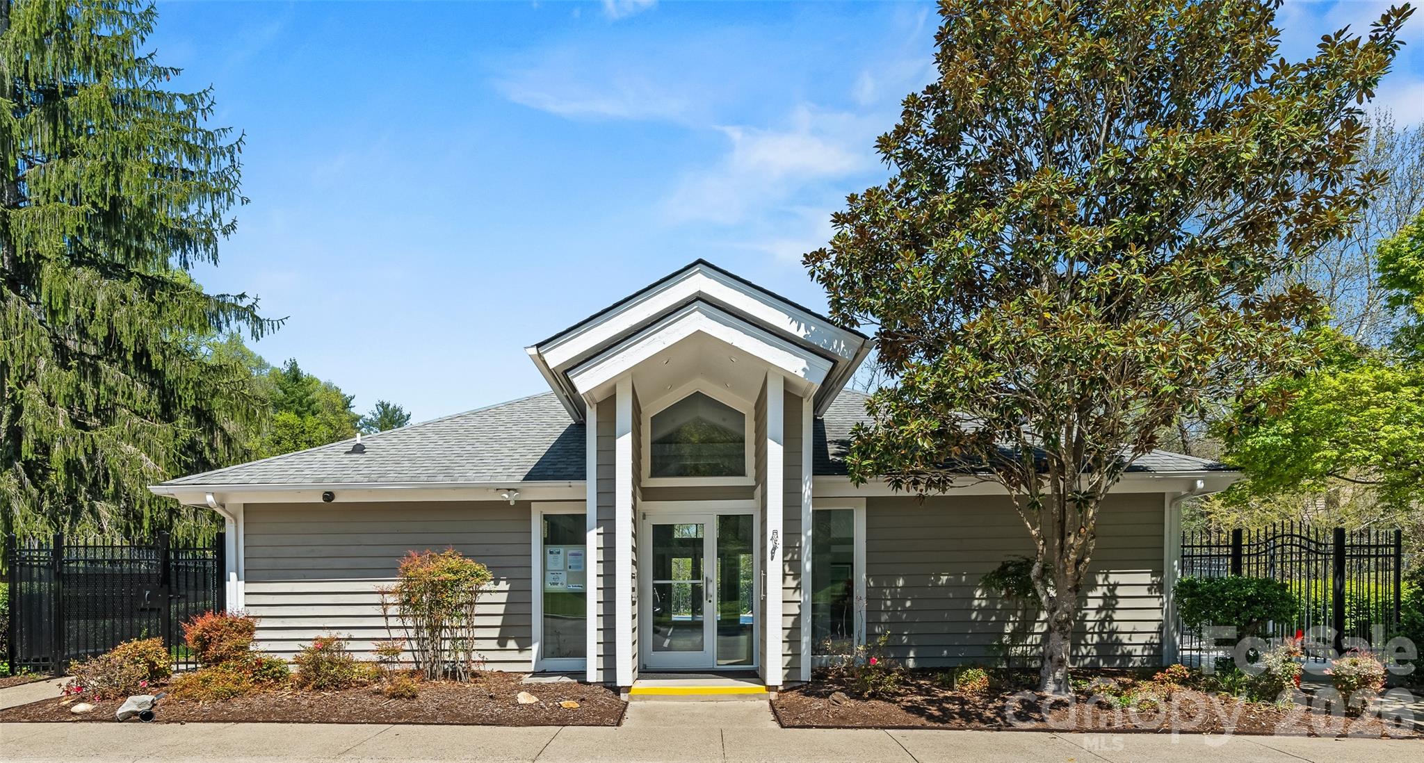 6 Willow Tree Run Asheville NC 28803