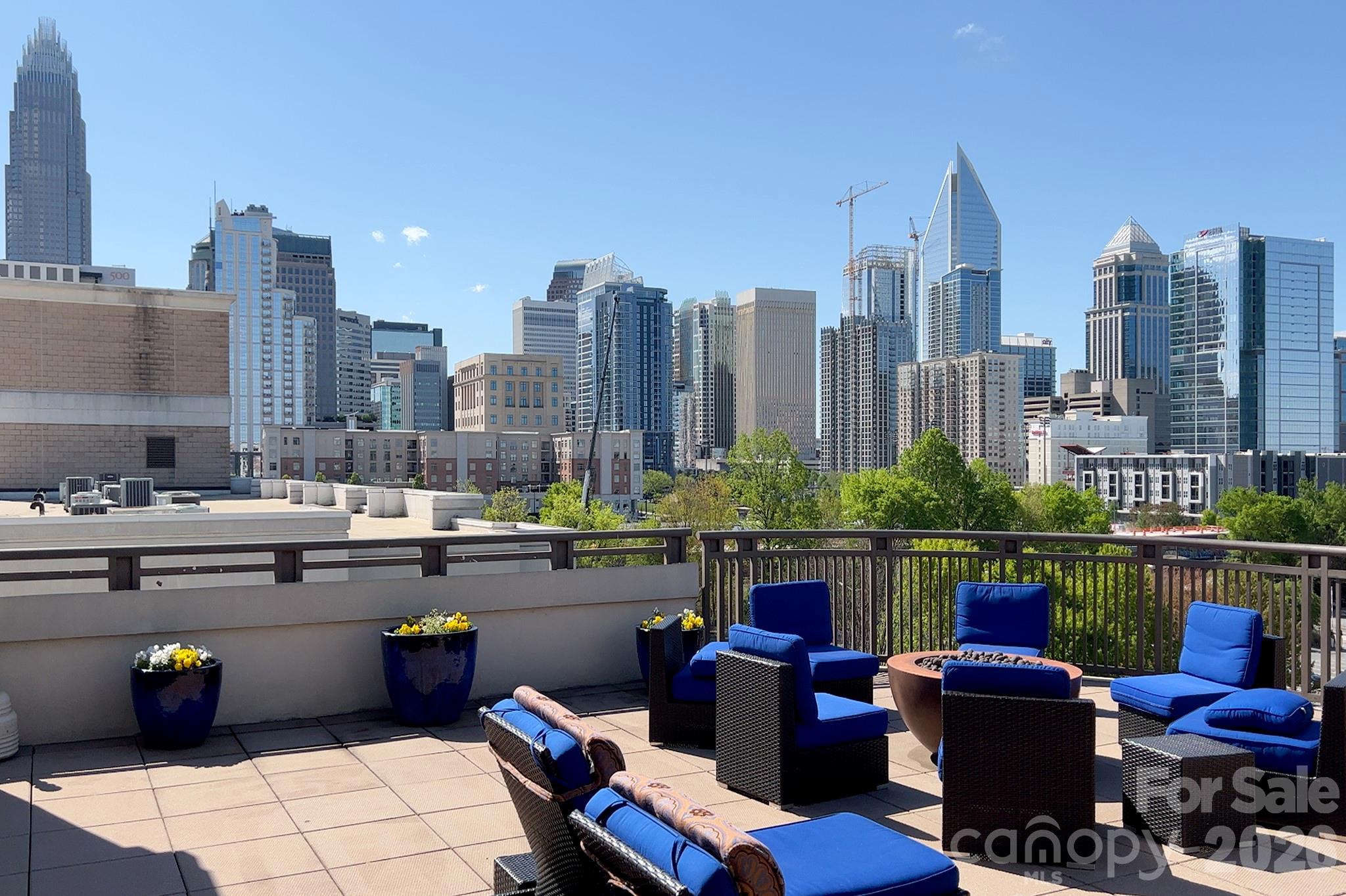 718 W Trade Street Charlotte NC 28202