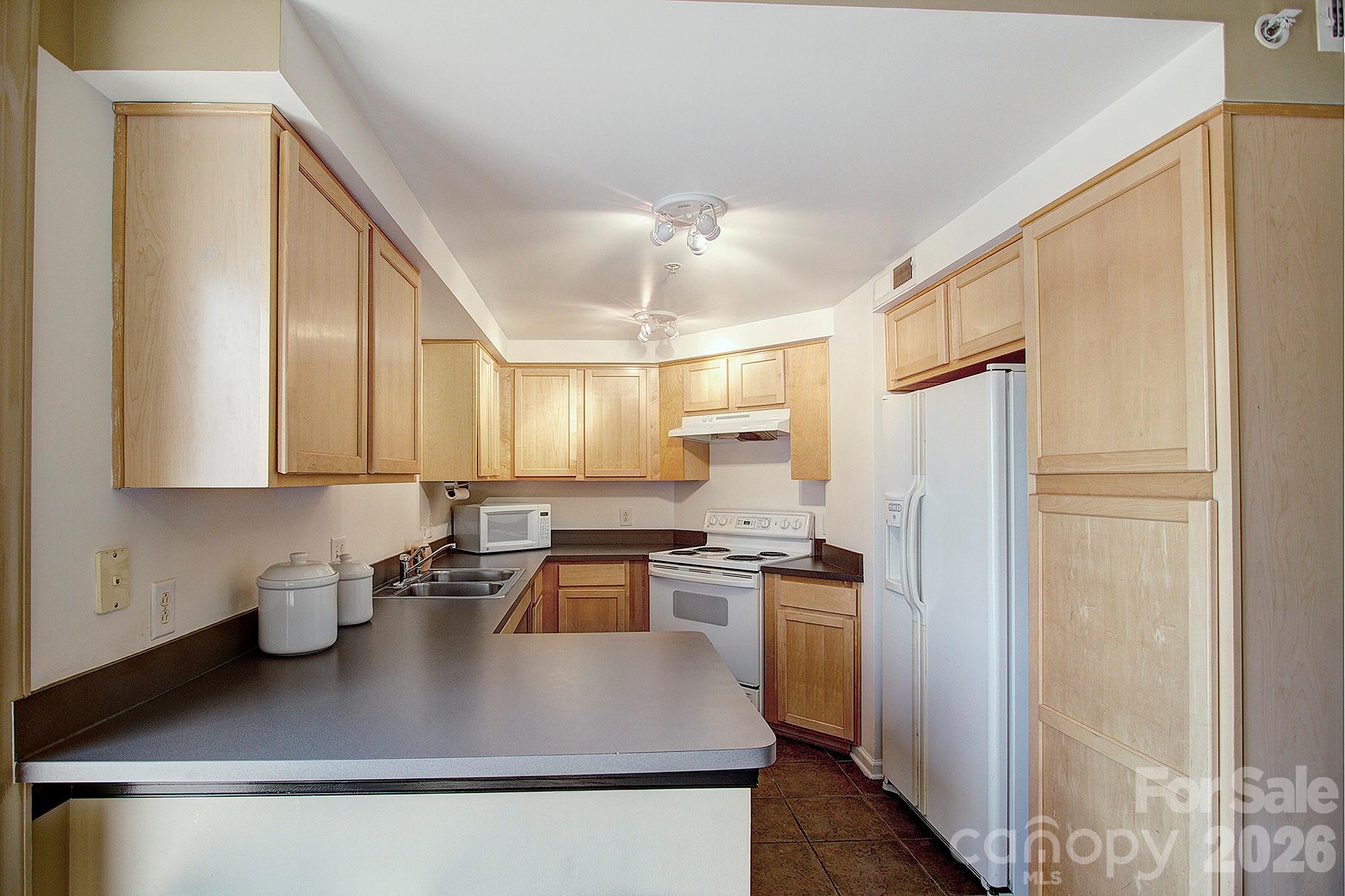 718 W Trade Street Charlotte NC 28202