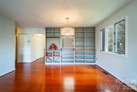 305 Piney Mountain Drive Asheville NC 28805