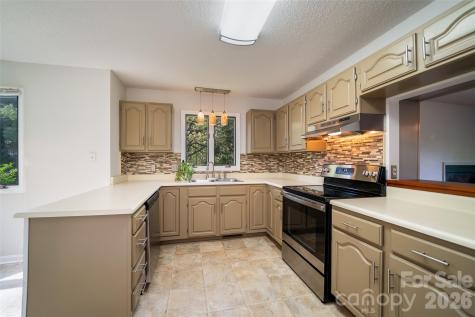 305 Piney Mountain Drive Asheville NC 28805