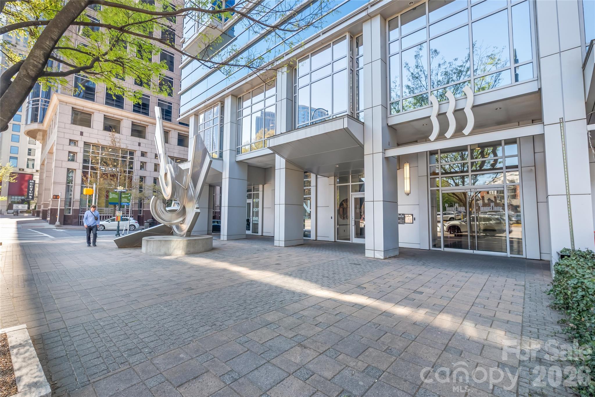 333 W Trade Street Charlotte NC 28202