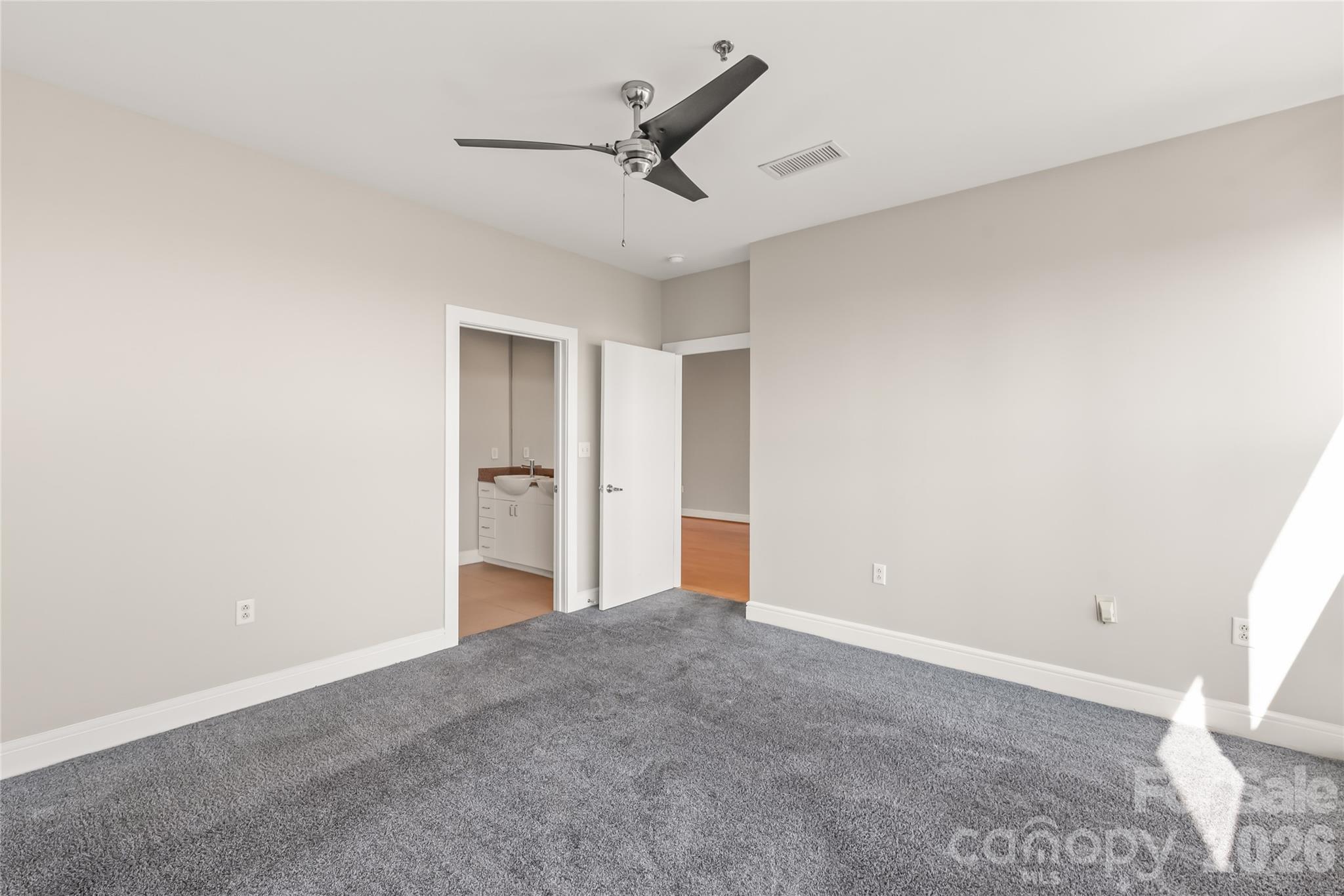 333 W Trade Street Charlotte NC 28202