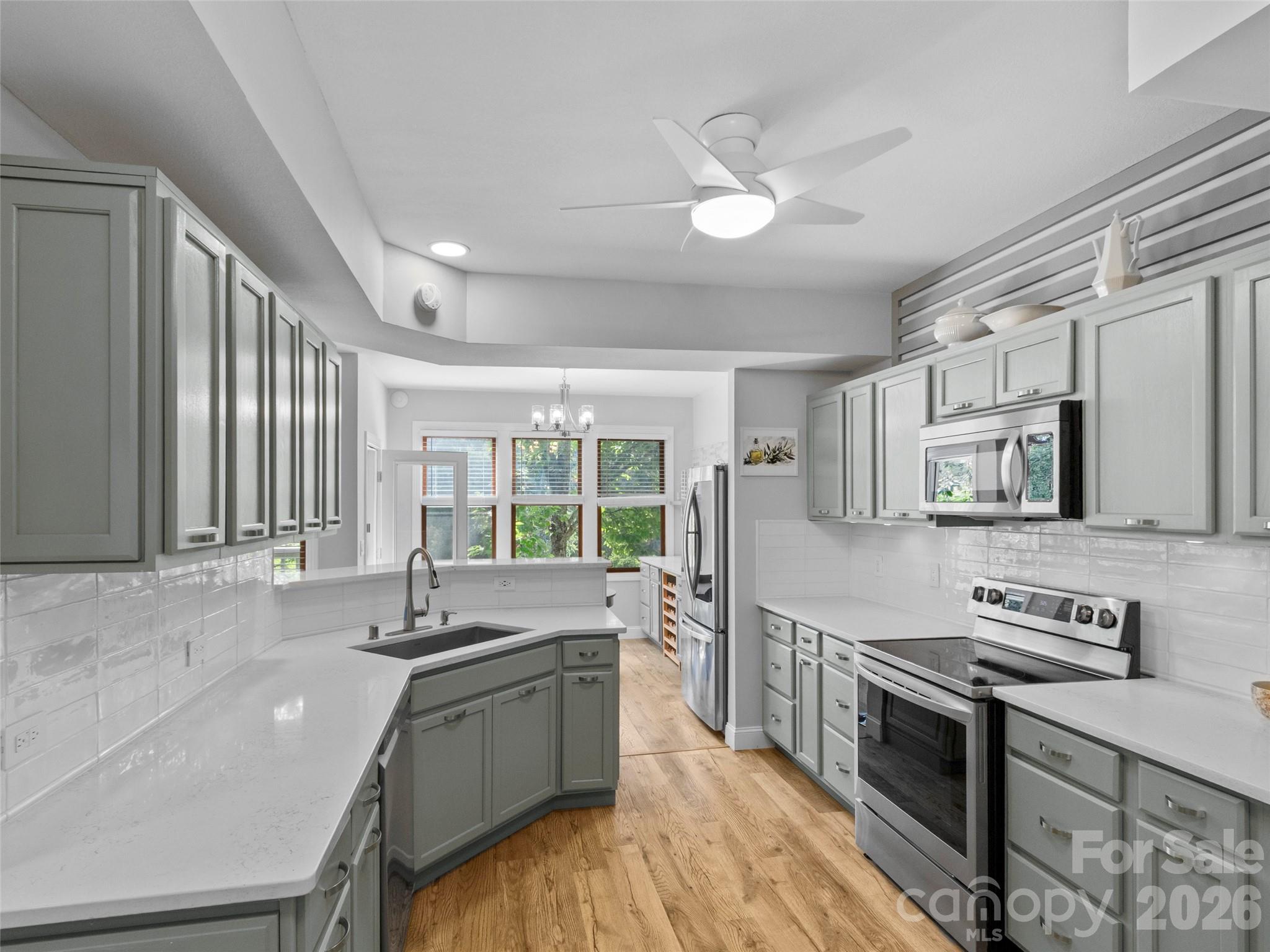 220 Stoney Falls Loop Burnsville NC 28714