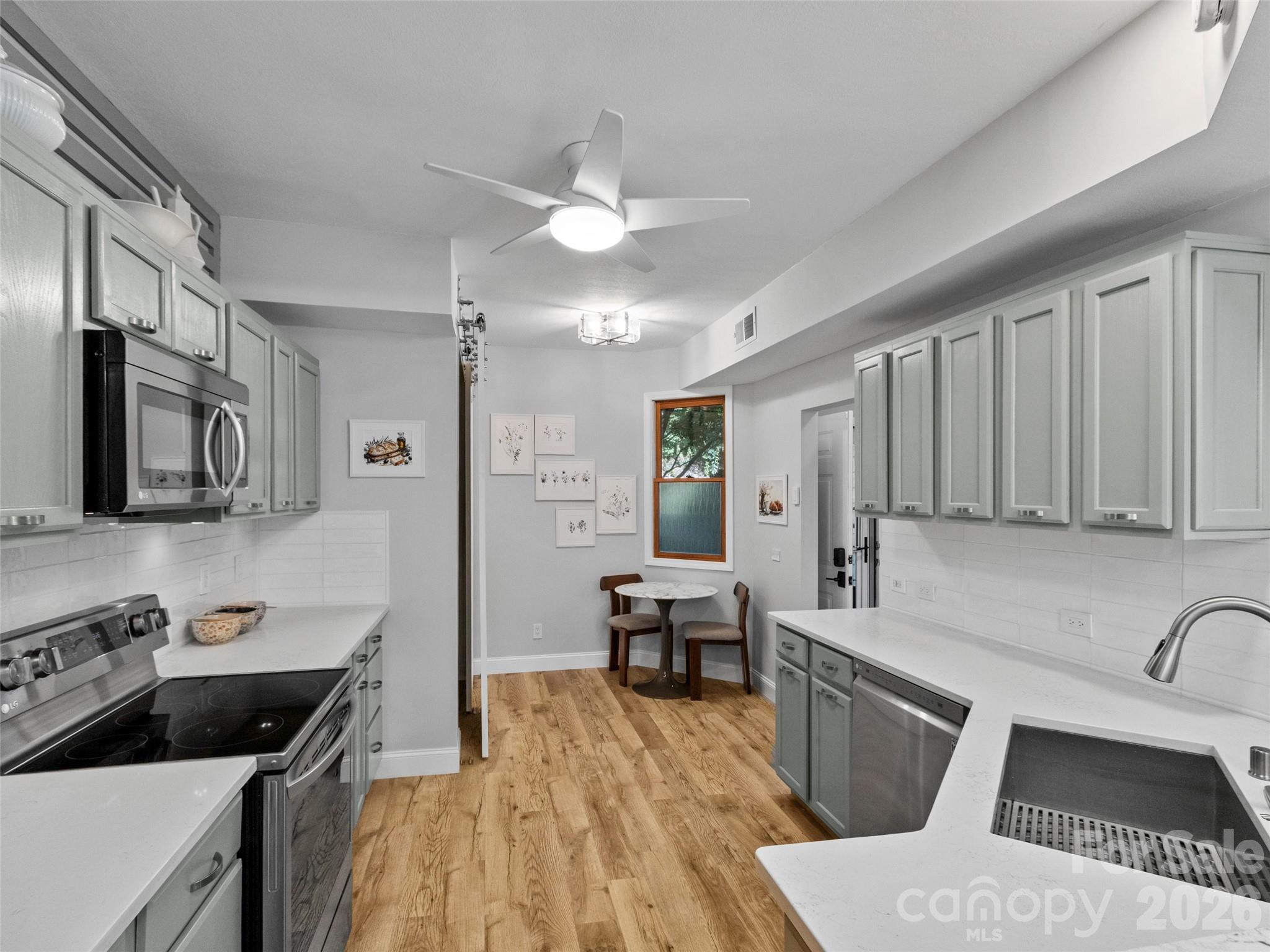 220 Stoney Falls Loop Burnsville NC 28714