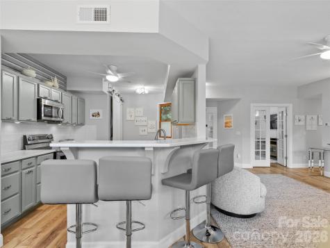 220 Stoney Falls Loop Burnsville NC 28714