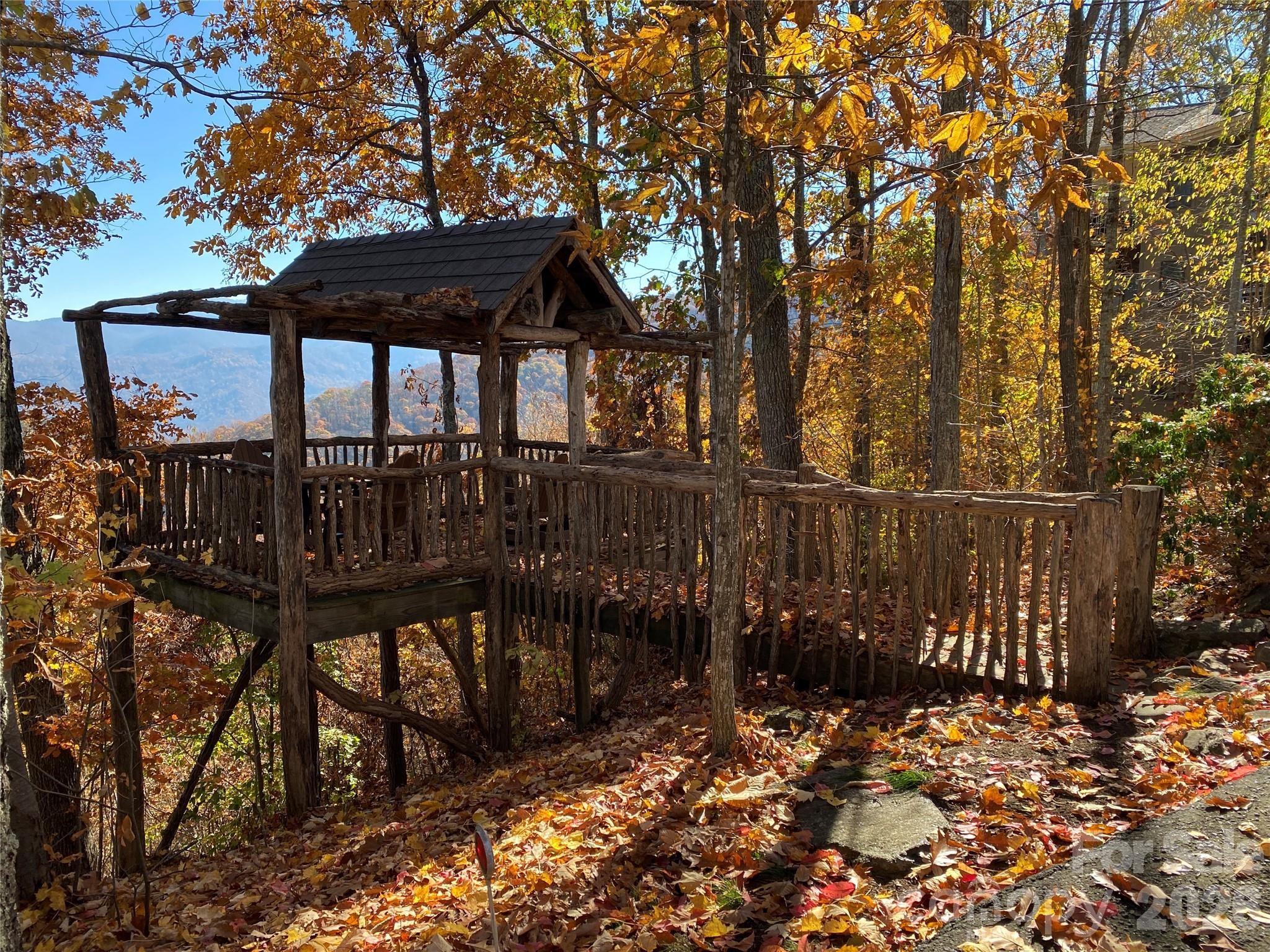 220 Stoney Falls Loop Burnsville NC 28714