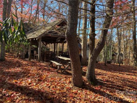 220 Stoney Falls Loop Burnsville NC 28714