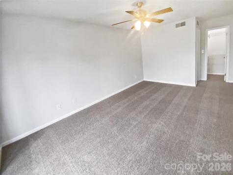 6041 Pinebark Court Charlotte NC 28212