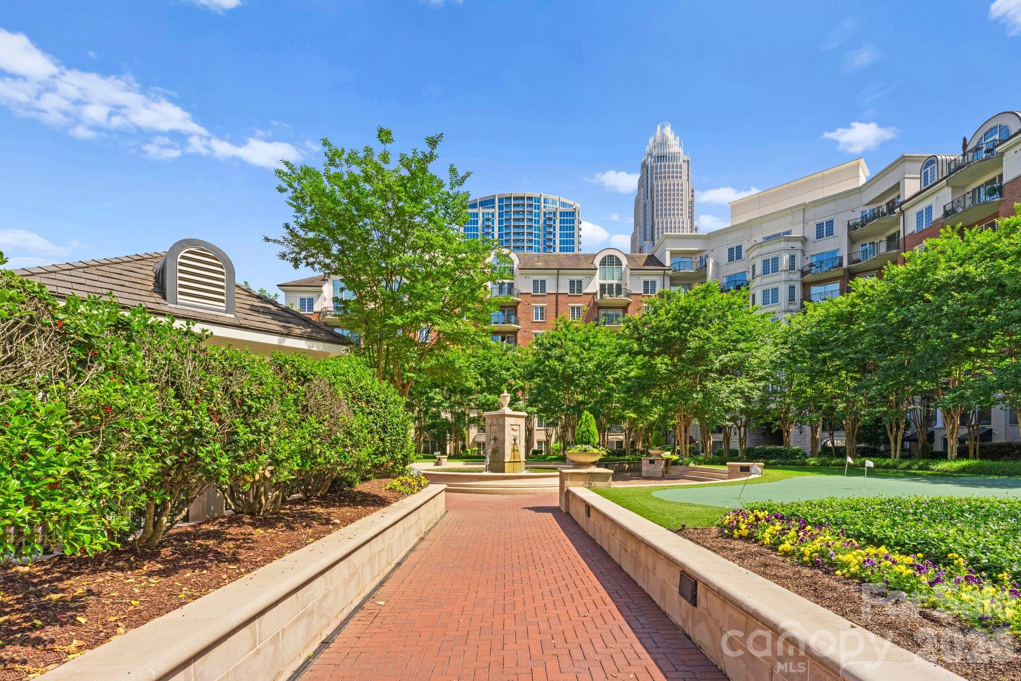 300 W 5th Street W Charlotte NC 28202