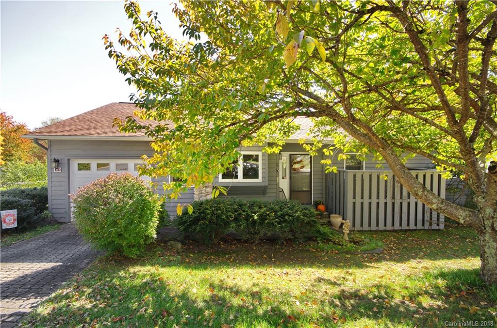 35a Larkspur Court Asheville NC 28805