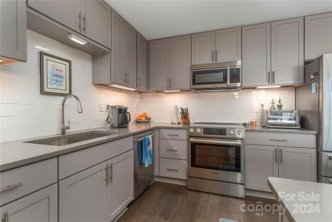 45 Asheland Avenue Asheville NC 28801