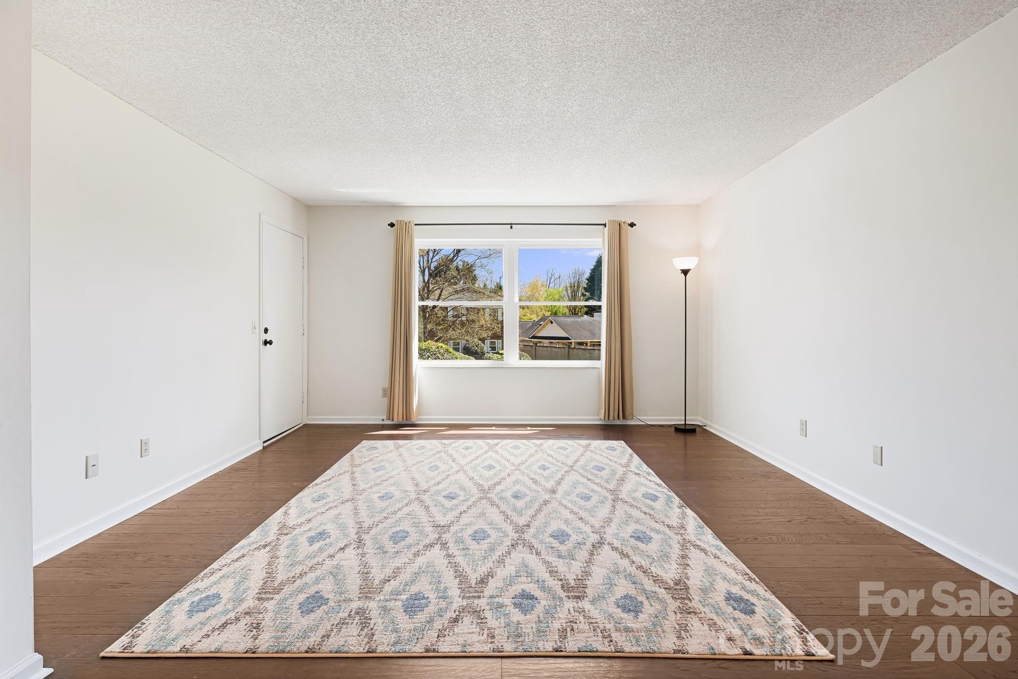 28 Capri Lane Hendersonville NC 28792