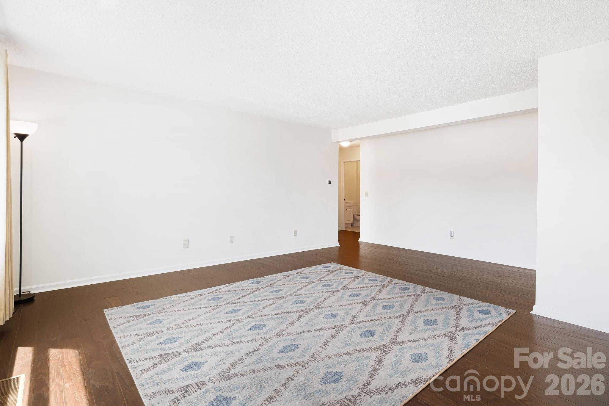 28 Capri Lane Hendersonville NC 28792