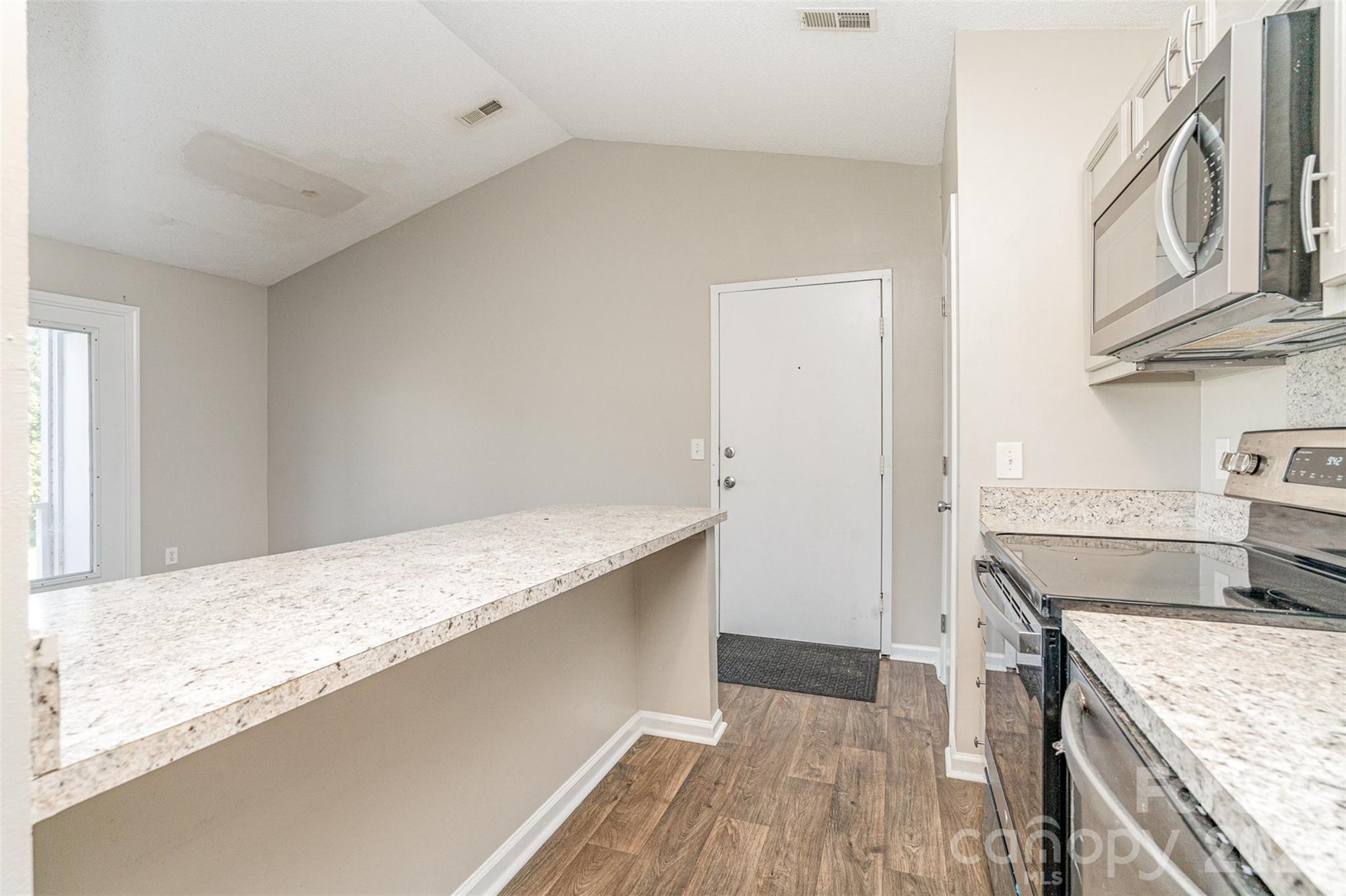 6165 Meadow Rose Lane Charlotte NC 28215