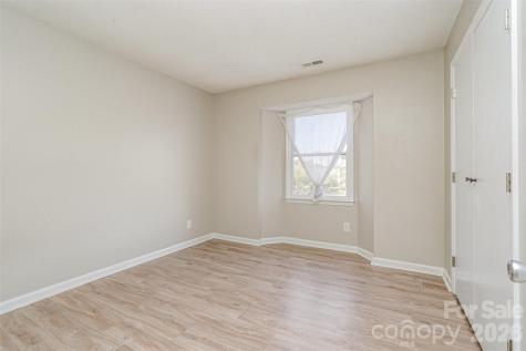 6165 Meadow Rose Lane Charlotte NC 28215