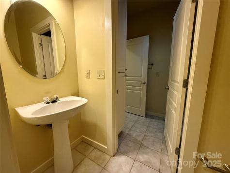 9 Kenilworth Knoll Asheville NC 28805