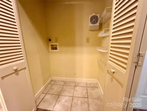 9 Kenilworth Knoll Asheville NC 28805